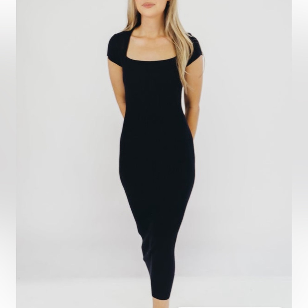 Emory Park Black Ribbed Knit Maxi Dress with Square Neckline